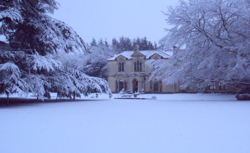 Beechfield House hotel in the snow